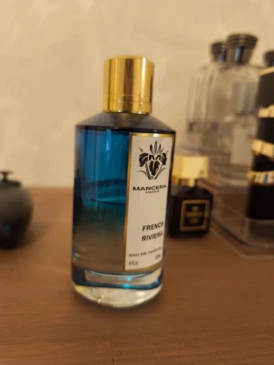 Mancera French Riviera parfym köp hela eller sample - Köp hela, byte eller sample, dekant, splitt.                    Ni får gärna köpa samples av de andra parfymerna i min profil