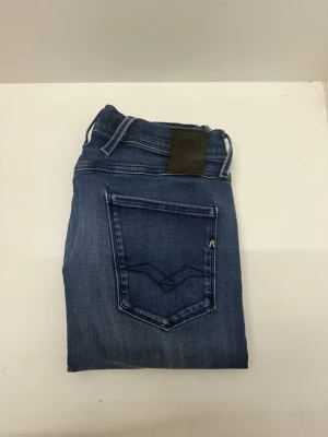  Replay jeans Anbass - Säljer nu dessa snygga Replay jeans, skriv vid frågor eller pris😊