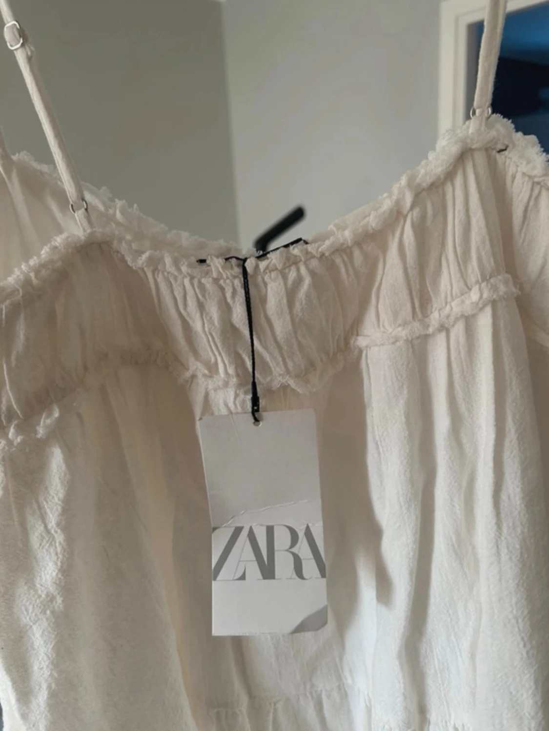 Vit sommarklänning från Zara - 1