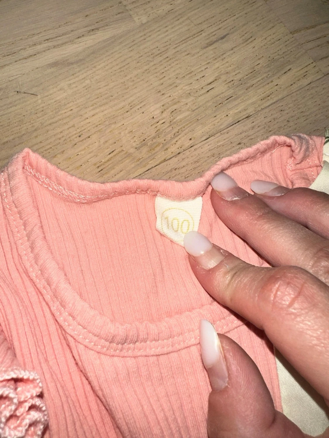 Rosa bodyset med blommig kjol - 2