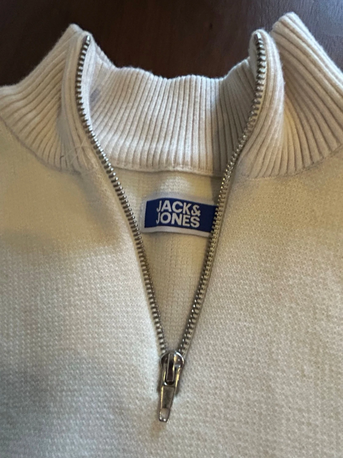 Beige stickad tröja (Jack & Jones) - 2