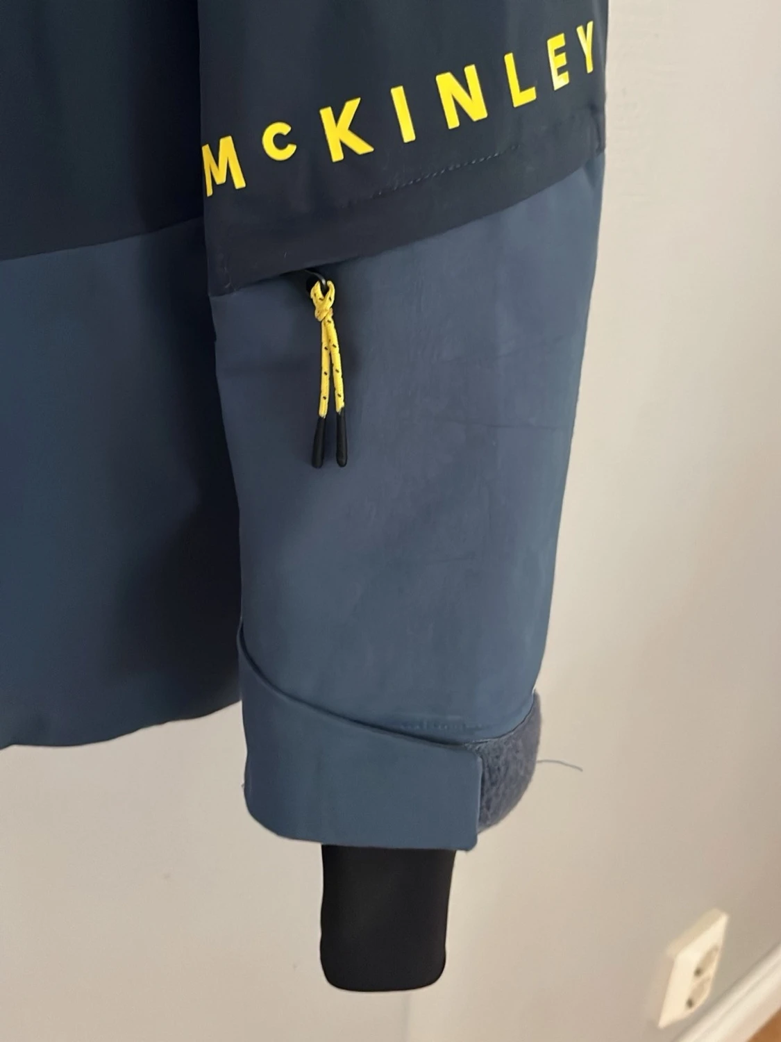 Mörkblå fodrad jacka  McKinley stl 158 - 2