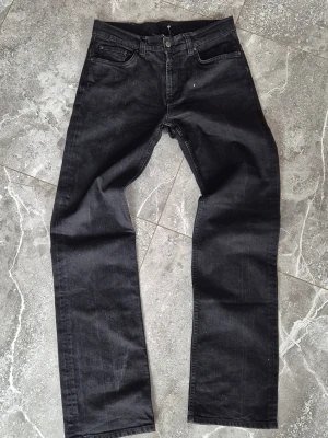 Vintage gant jeans - Nice pair of black gants jeans , from early 2000s no holes or defects , i can send them the same day i would say that they fit a bit straight/bootcut maybe