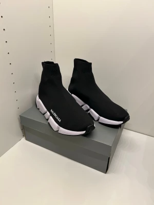 Svarta B skor - Helt nya! Eld skor🙌⭐️