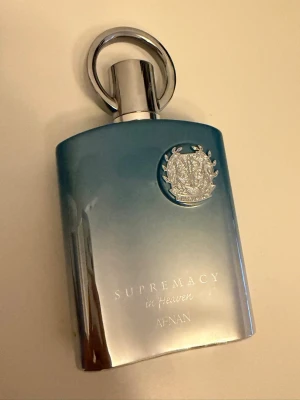 Afnan supremacy in heaven  - Här har ni en riktig freshy med härliga citrus och trä  noter. Luktar extremt gott, precis som Creed Silver Mountain Water. Endast testad så 98ml kvar av 100. 