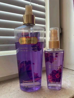  Victoria secret perfym  - Kommer ej till användning använt få tal gånger säljs inte längre 