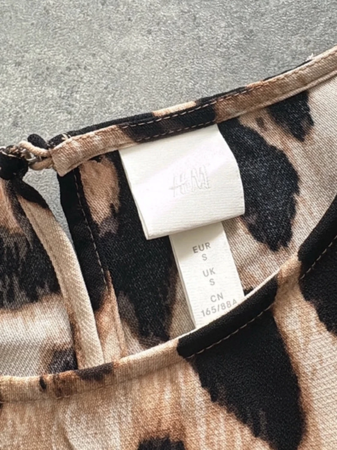 Leopardmönstrad kort klänning - 2