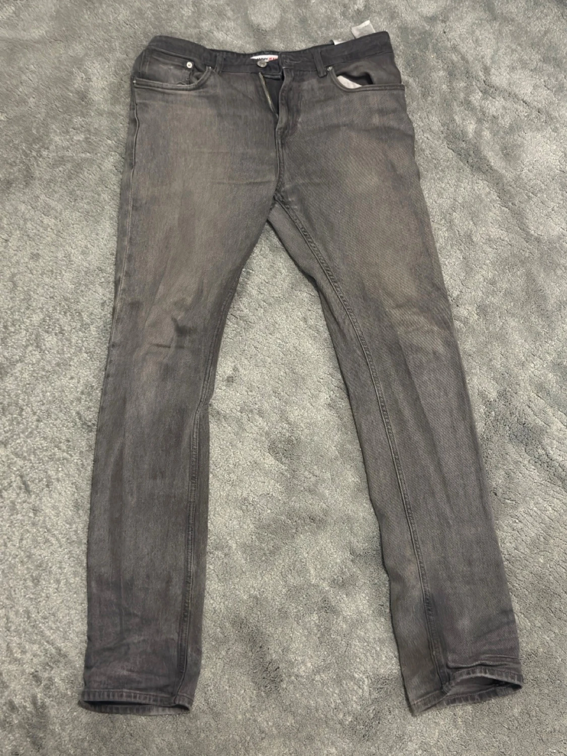 Grå Tommy Jeans