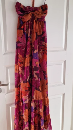 Ny mönstrad långklänning med etikett från H&M - Jättefin