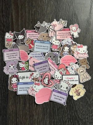 15 klistermärken suprise 🩷 - Klistermärken målade av lovelyhomecraft 🍓Få 15 stycken random av dessa söta klistermärken för 60 kr! Varje köp för minst 35 kr exkl frakt får en gåva med! 🩷🤍 (org. pris 100 kr) cirka 2-6 cm
