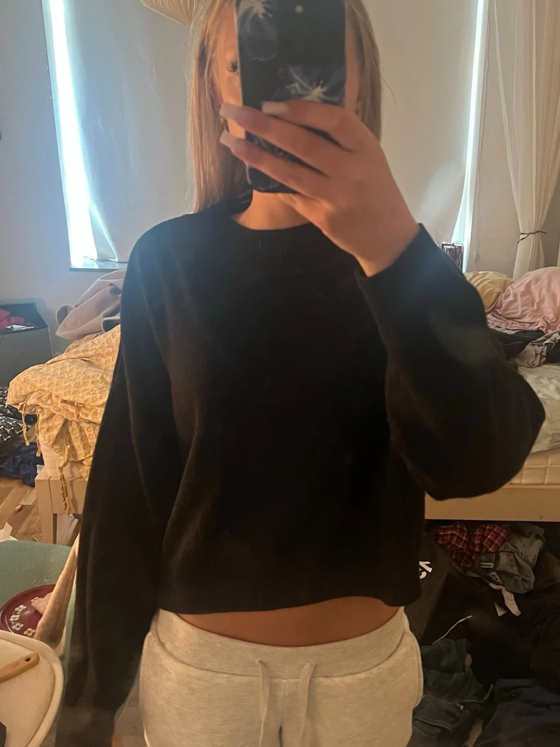 Svart stickad tröja från H&M Divided
