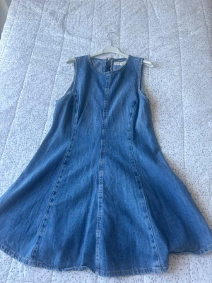 Denim klänning från Zara 🦋💙 - 💙