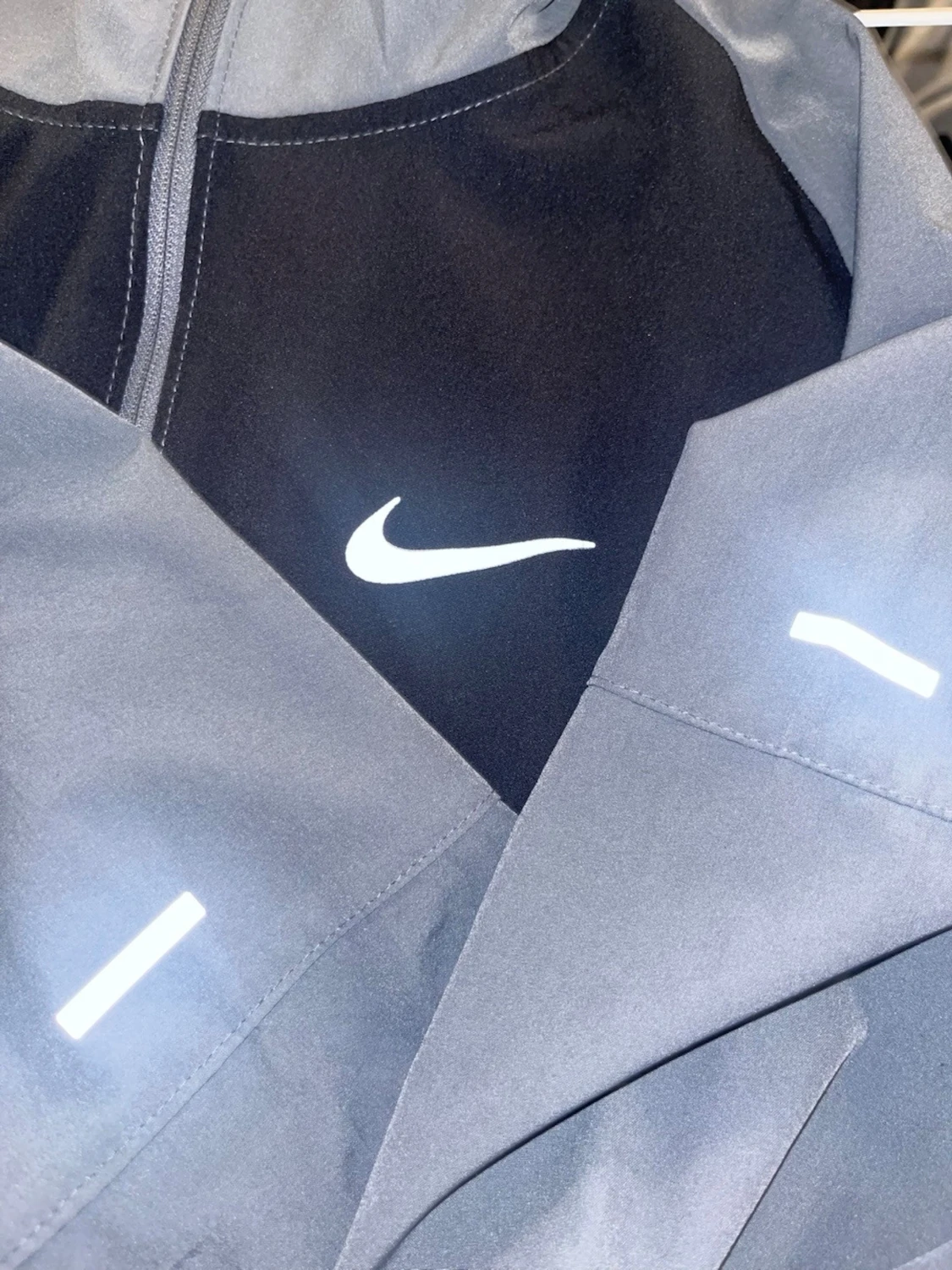 Grå och svart Nike Miller. Pris går o diskutera ‼️  - 3