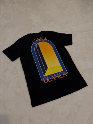 Casa Blanca T-Shirt - Hej! Säljer nu min Casa Blanca T-Shirt i storlek XS, bra skick 8/10. Hör av er vid frågor eller vid intresse!😁