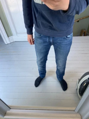 Jacob Cohen Jeans - Säljer dessa oerhört feta Jacob Cohen jeans. Storleken på jeansen är W26. Perfekta för dig som gillar Slim Fit på jeans.