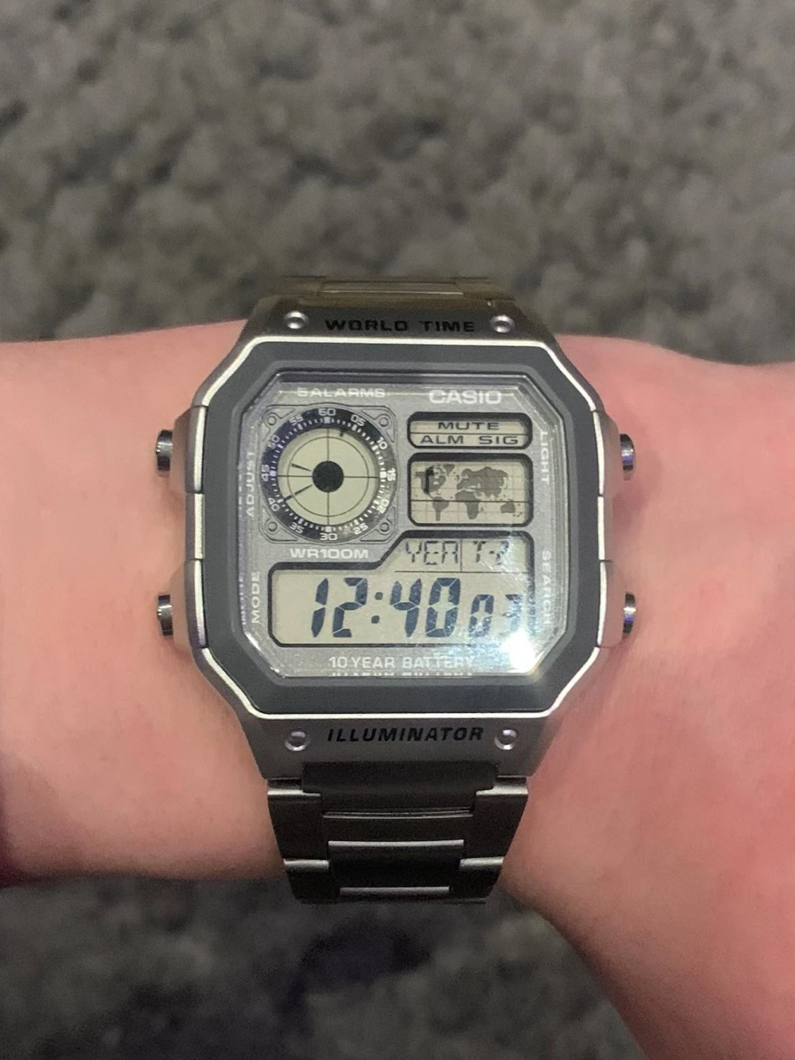 Casio digital klocka i silver
