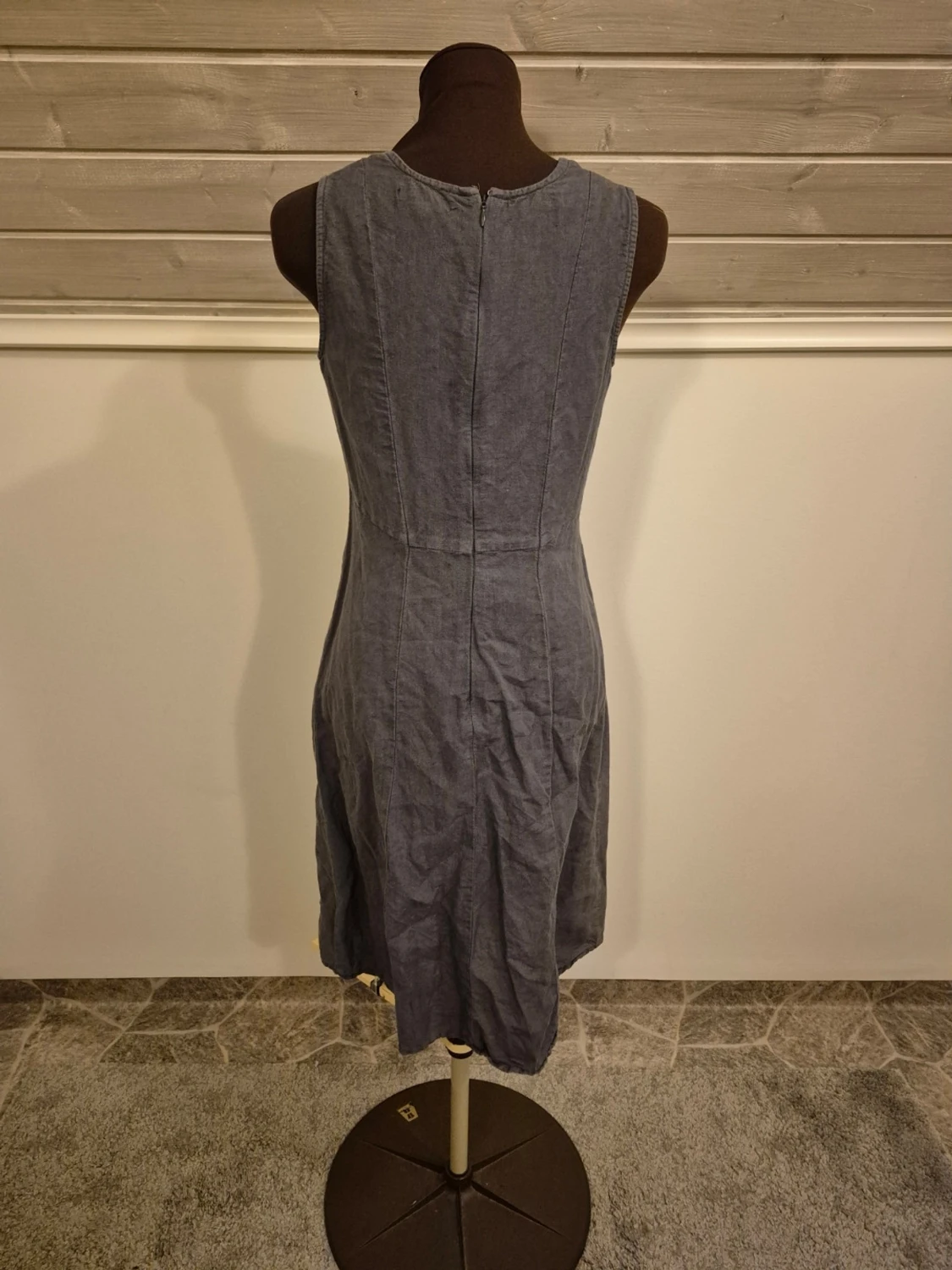 Grå klänning - 2