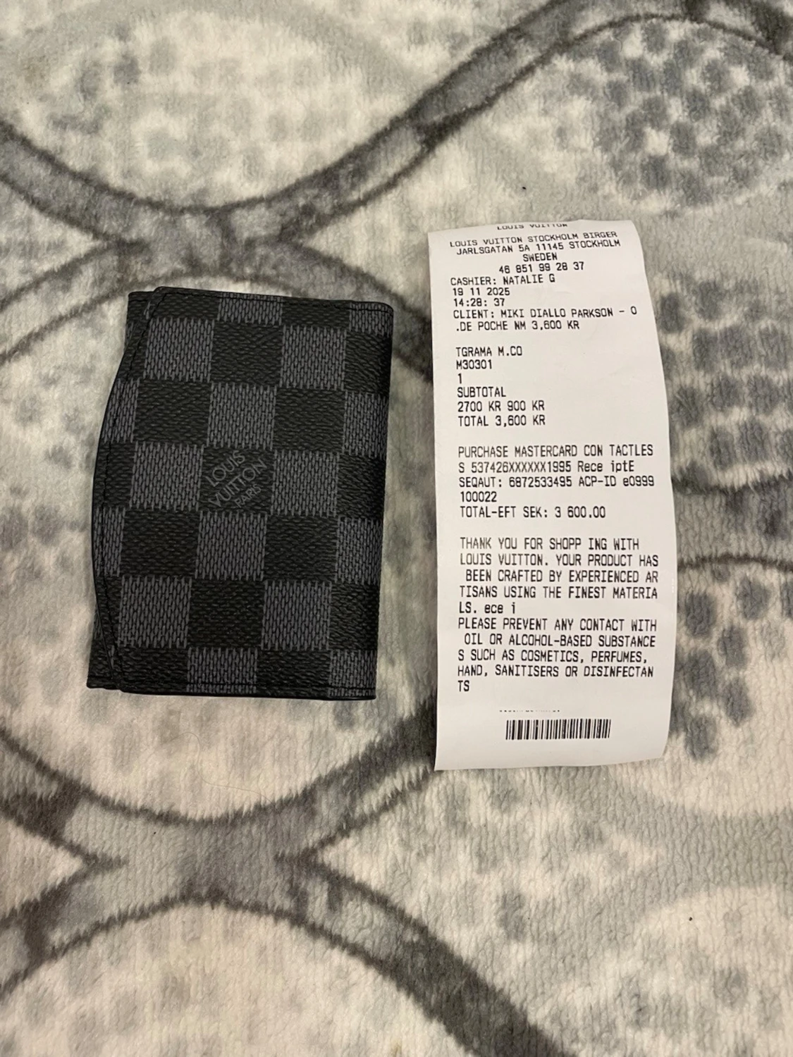 Louis Vuitton svart/grå plånbok