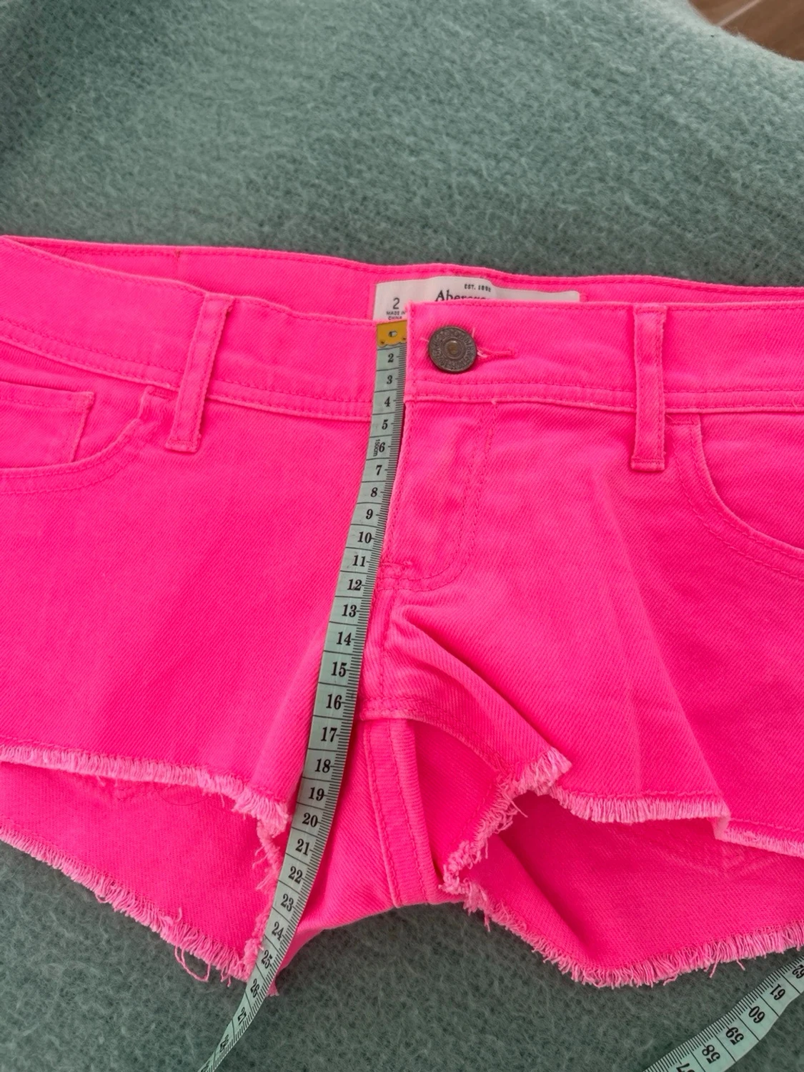 Abercrombie & fitch lågmidjade jeansshorts  - 4