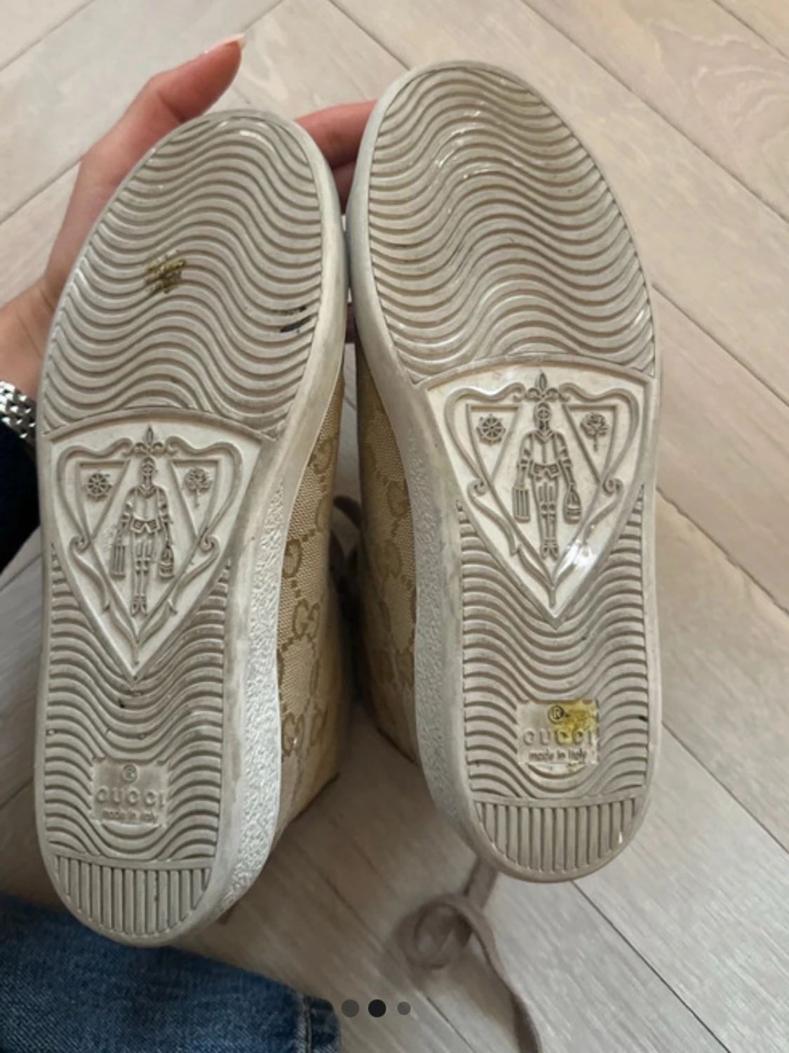 Beige höga sneakers från Gucci - 2