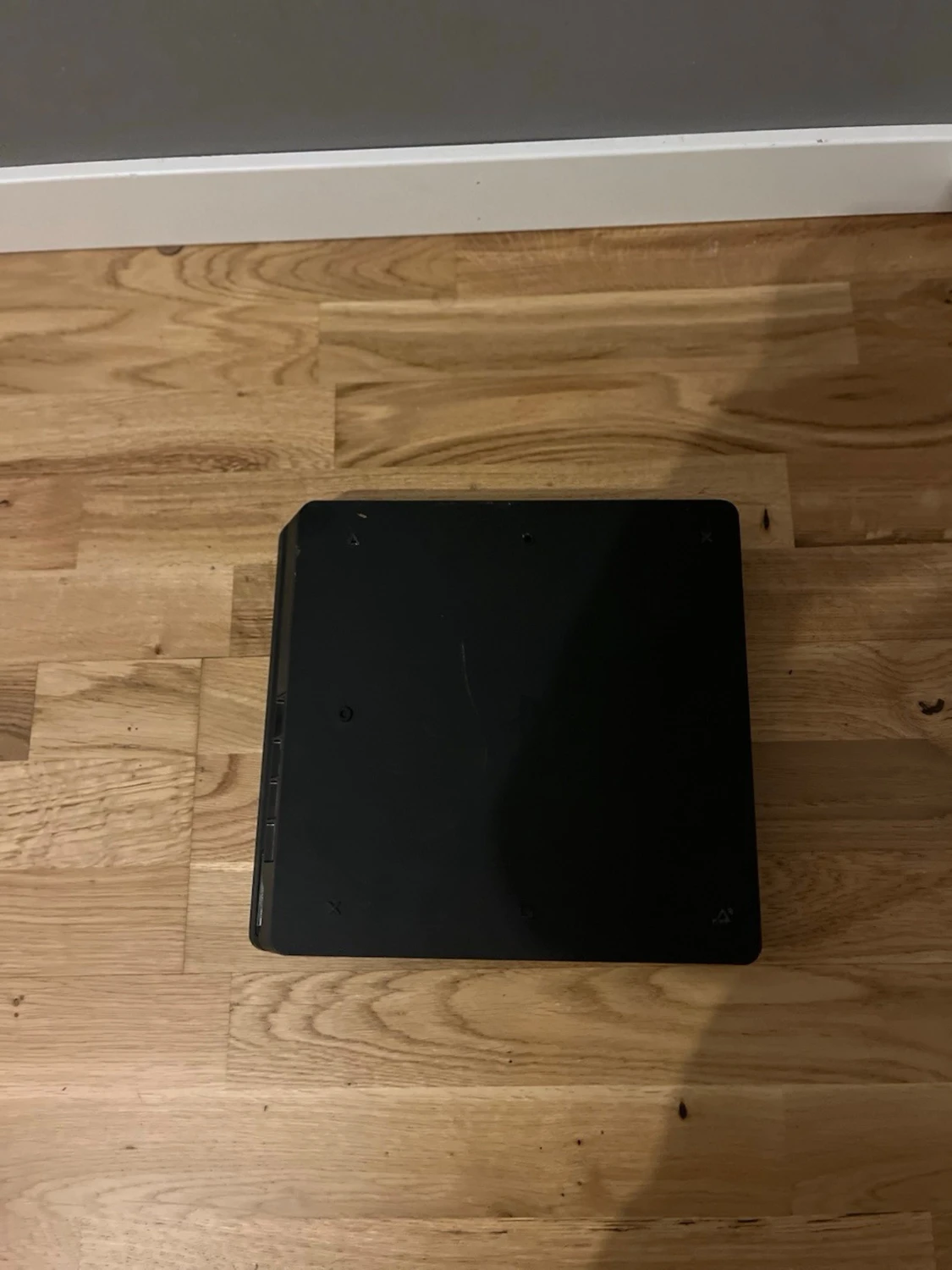 PlayStation 4 Slim svart konsol - 1