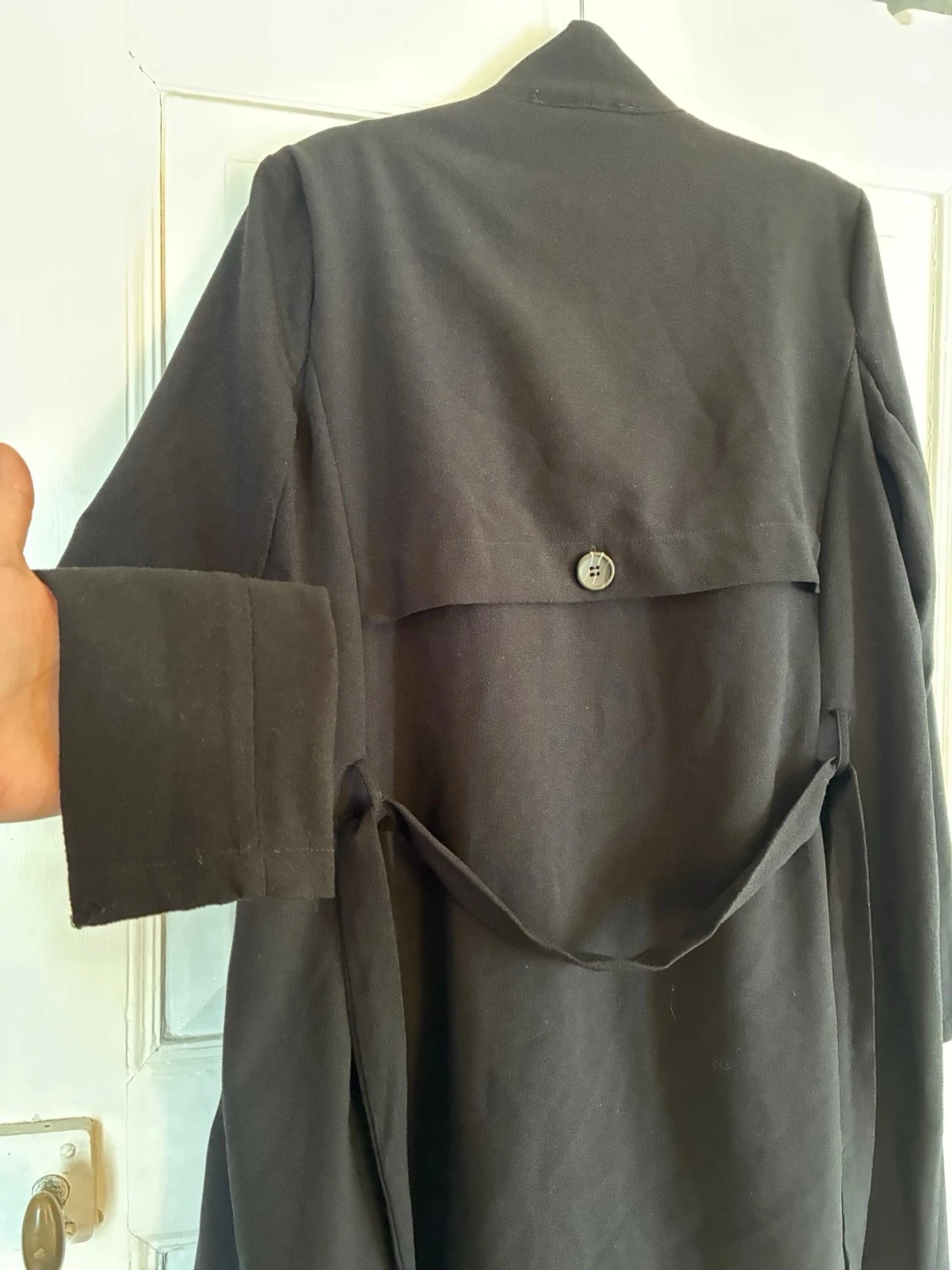 Svart trenchcoat med knytskärp OBJECT - 5