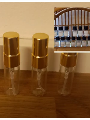 Essnce splitpaket  - 3 stycken 3 ml glasdekanter med spray ✨️Välj bland dofterna som finns på listor bland bilderna 