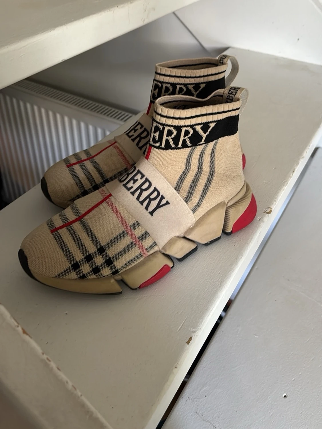Burberry beige sneakers - 2