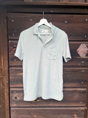 Frotté T-shirt  - Frotté piké, lite nopprig men annars bra skick 