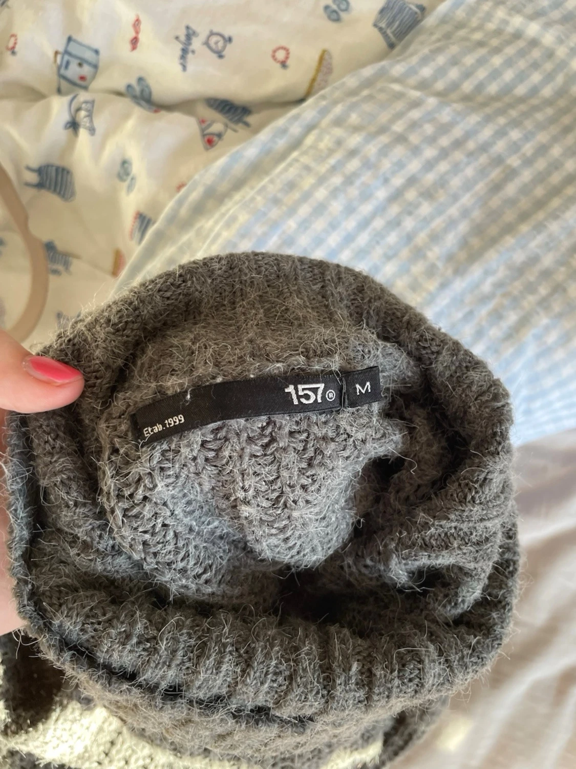 Grå stickad polotröja från 157 - 1