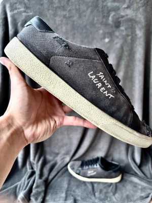 Saint Laurent skor - Orginalstorlek: 45, fråga om innermått vid osäkerhet | ingår: endast skorna | slutningar dem av orginaldesign