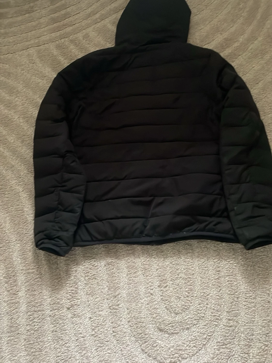 Svart pufferjacka från Emporio Armani - 1