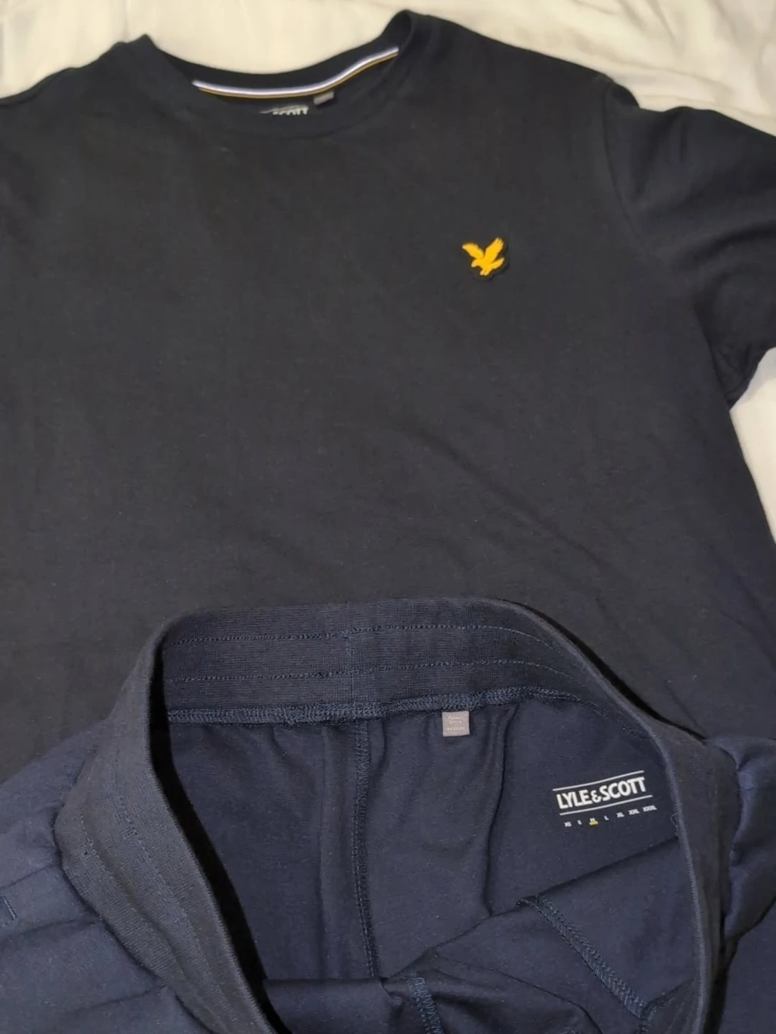 Mörkblå dress  från Lyle & Scott helt ny  - 1