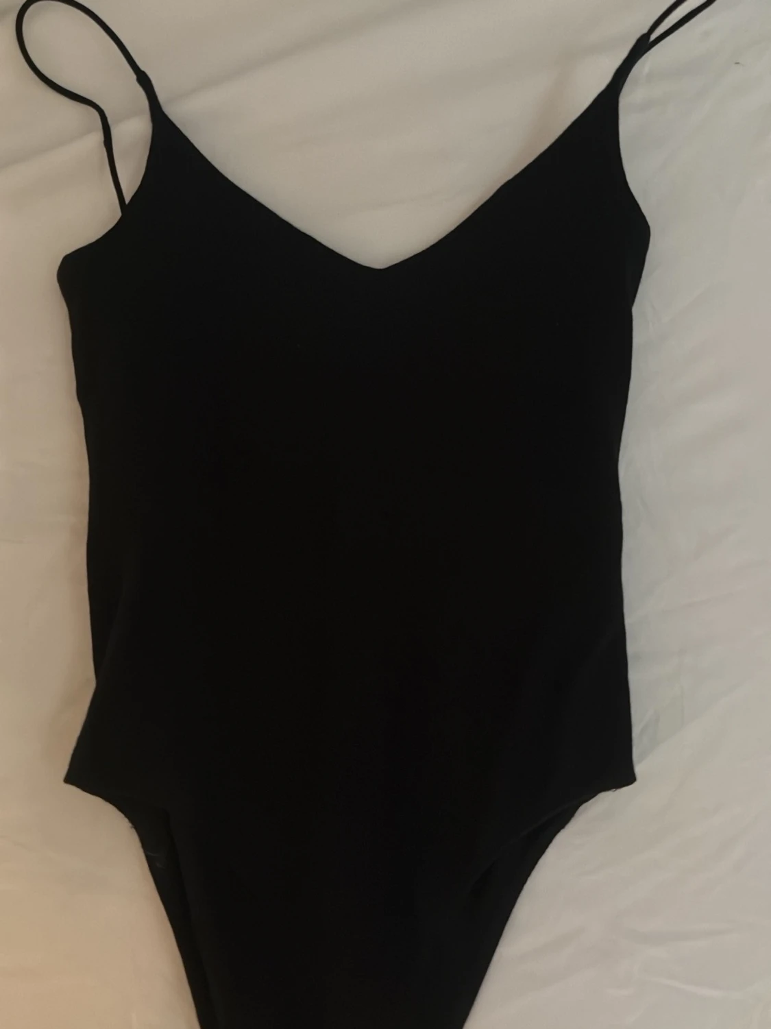 Svart body Subdued