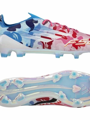 Adidas X BAPE rosa/blå fotbollsskor - Unika Adidas X BAPE fotbollsskor. Skorna har FG-dobbar för spel på naturgräs men funkar på konstgräd och är tillverkade i syntetmaterial. Lätta och snabba med coola detaljer och BAPE-logga på sidan. Perfekta för dig som vill sticka ut på planen.