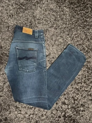 Nudie Jeans - Säljer ett par nudie jeans då jag inte använder de längre. Inga skador eller defekter. 