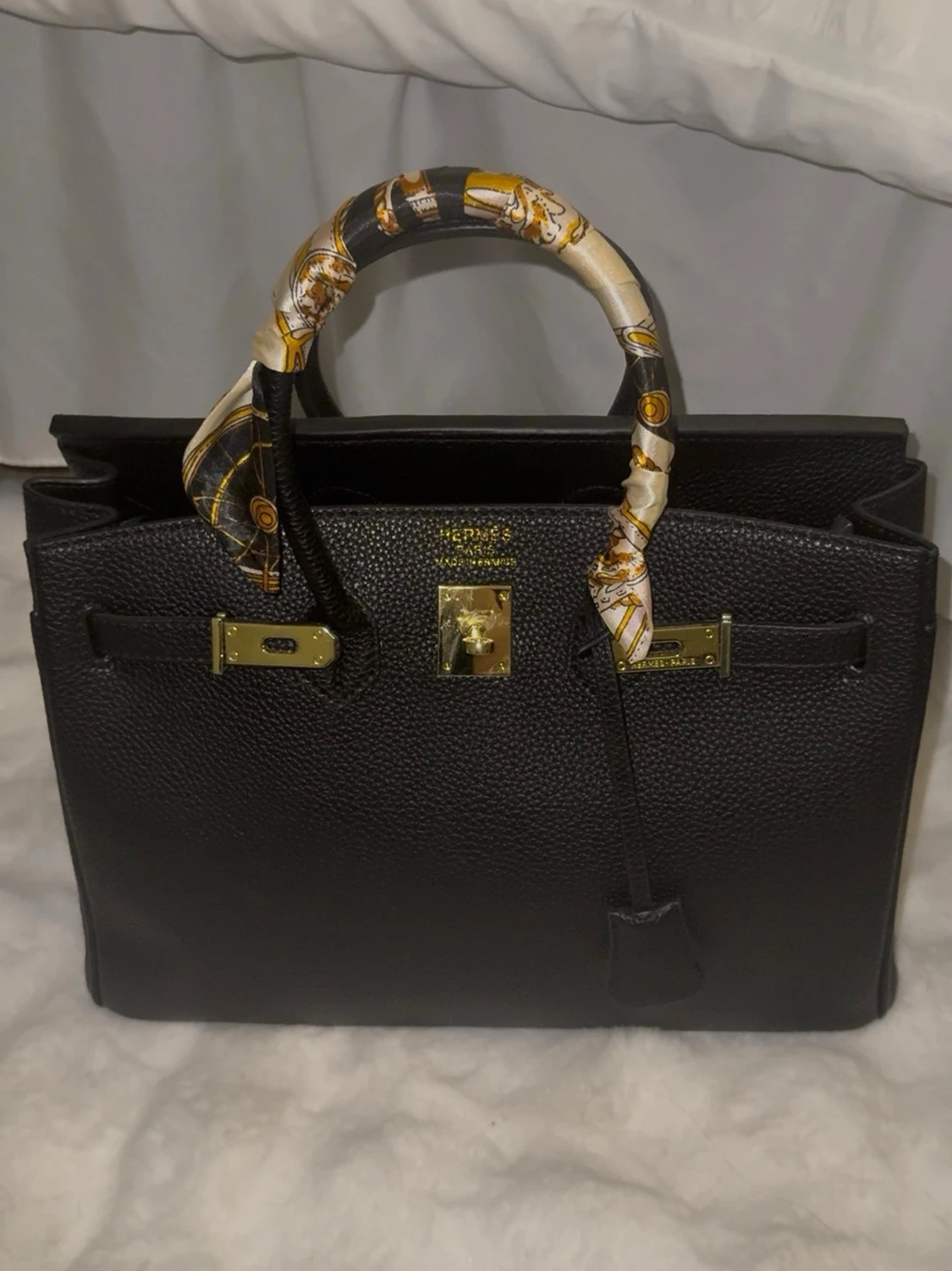 Svart handväska 35 cm