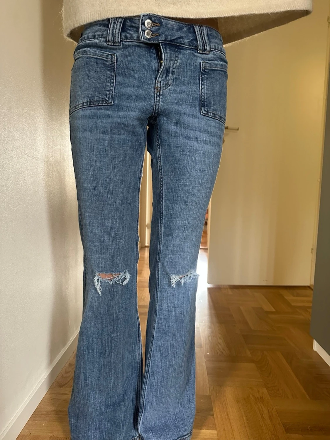 Low waist bootcut jeans - 2