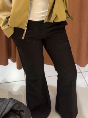 Kostymbyxor  - Jättefina kostymbyxor från Gina, fortfarande nya!