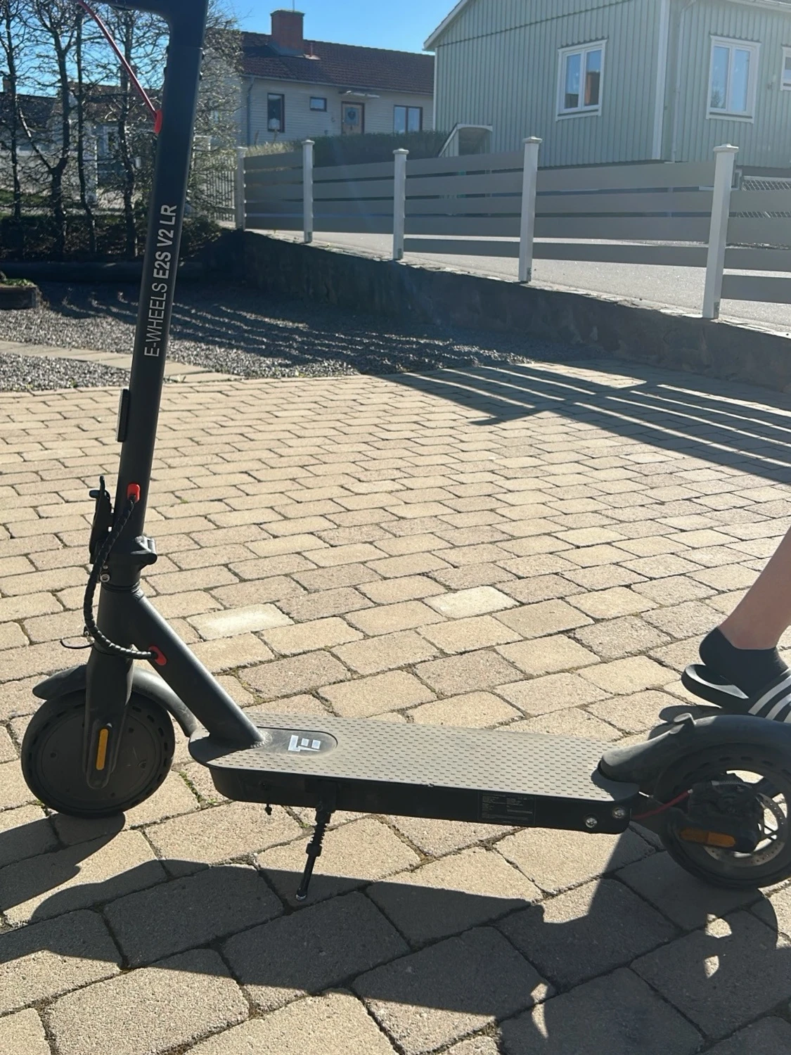 Elscooter E-Wheels E2S V2 Svart