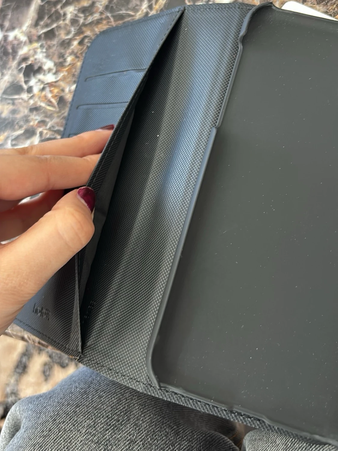 Svart mobilskal från Holdit med magnet iPhone 11 Pro Max/xs Max  - 4