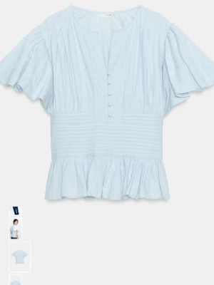 Populär topp Zara - Supersöt topp som är slutsåld i storlek M på hemsidan🩷endast använd enstaka gånger. Skriv vid funderingar och kom gärna med prisförslag!