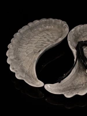 Änglavingar | Betong  - Änglavingar i betong säljes i ett mycket fint skick. Egentillverkad