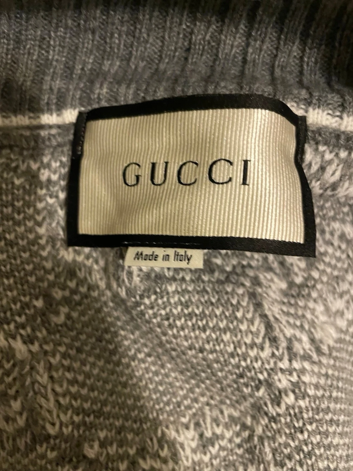 Grå stickad ziptröja från Gucci - 2