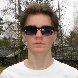 Solglasögon (Straps Of Sweden) - Helt nya solglasögon från Straps of Sweden.  Tidigare pris: 490 kr. Säljs nu till ett bättre pris då vi rensar ut samples/modeller.  • Helt nya • Stilren design • Passar de flesta ansiktsformer • Begränsat antal  Snabb leverans.  Kolla gärna vår Instagram: @strapsofsweden 