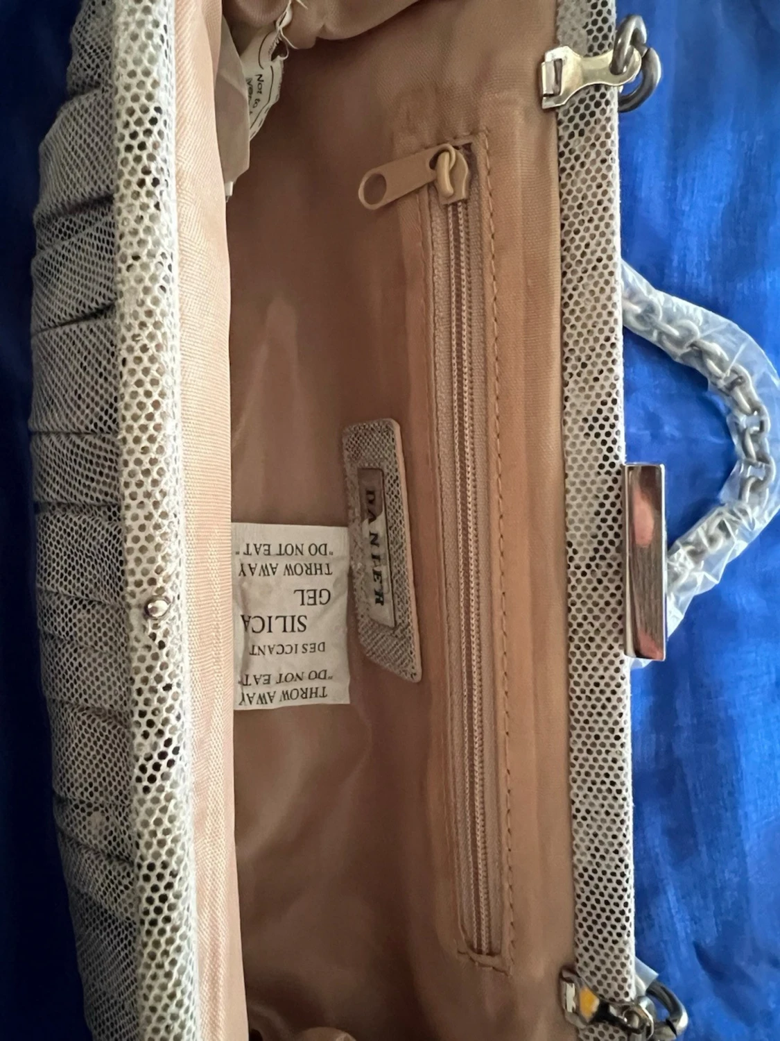 Beige kuvertväska från Danier - 2