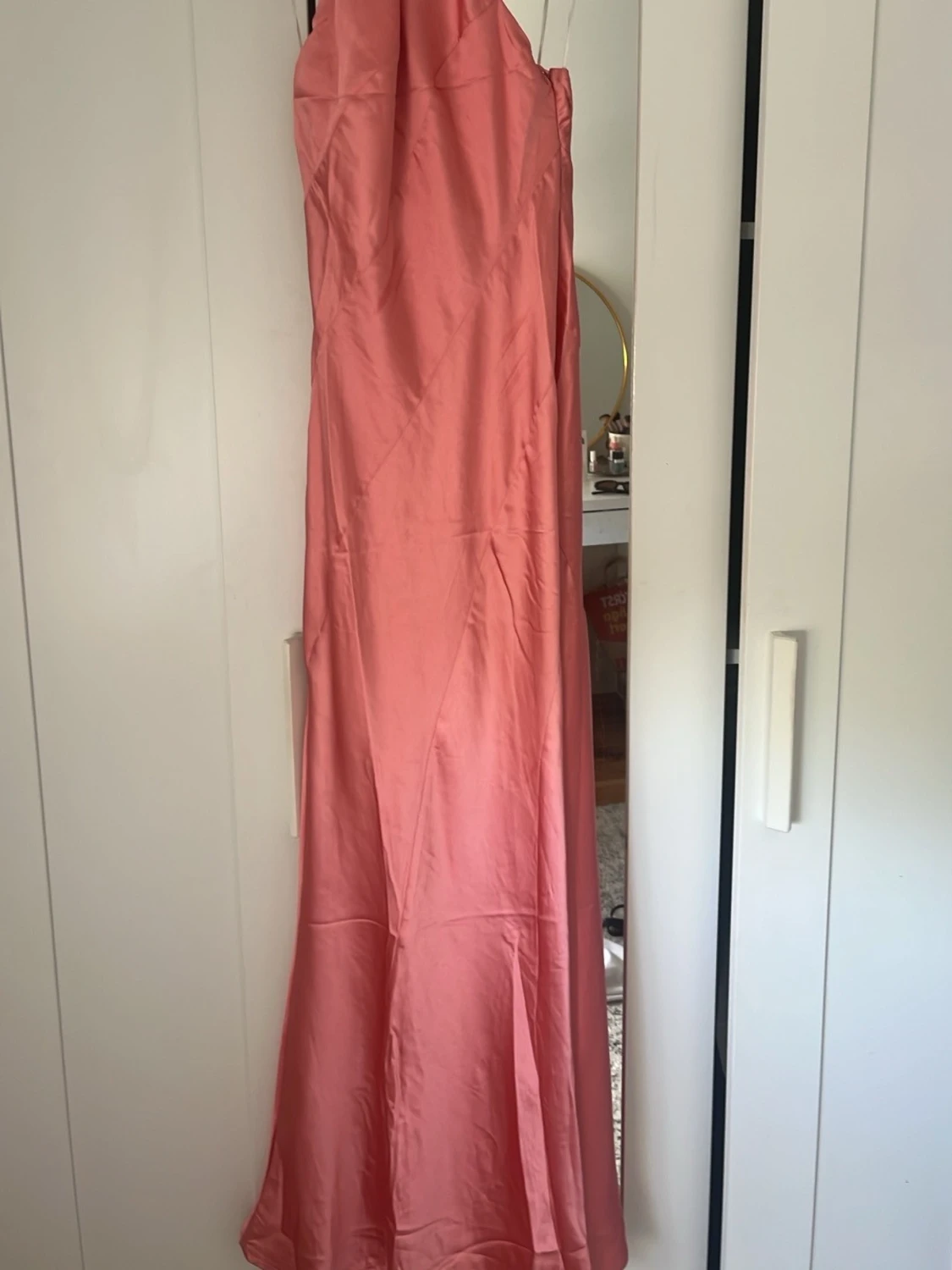 Rosa långklänning med halterneck - 2
