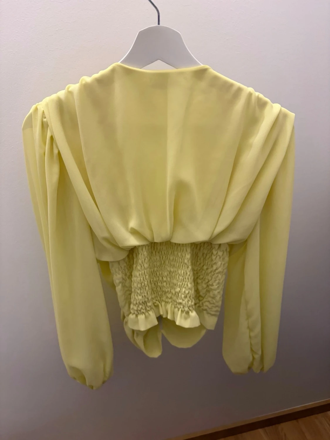 Gul blus från Parisian - 1