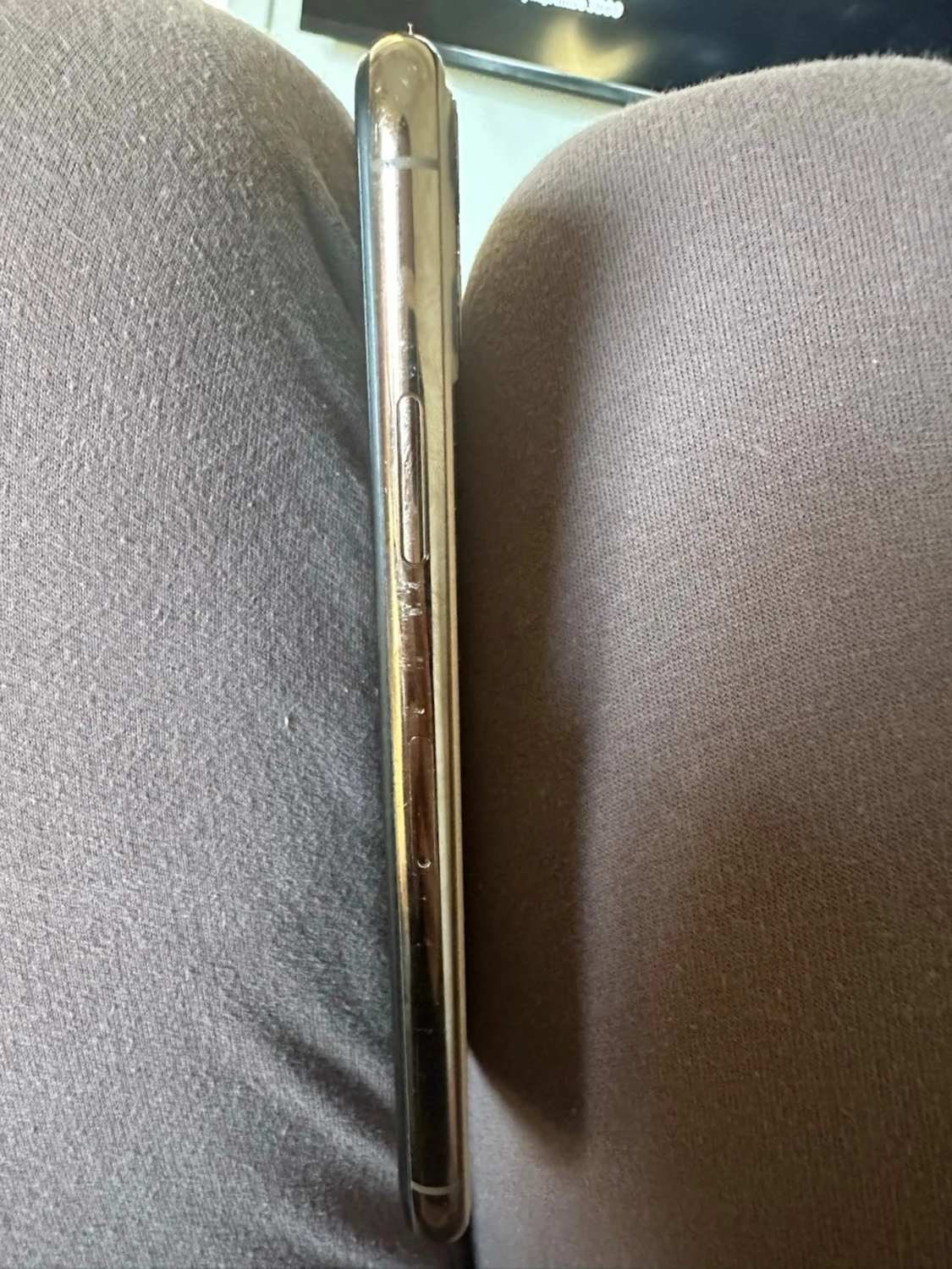 iPhone 11 Pro  - 4