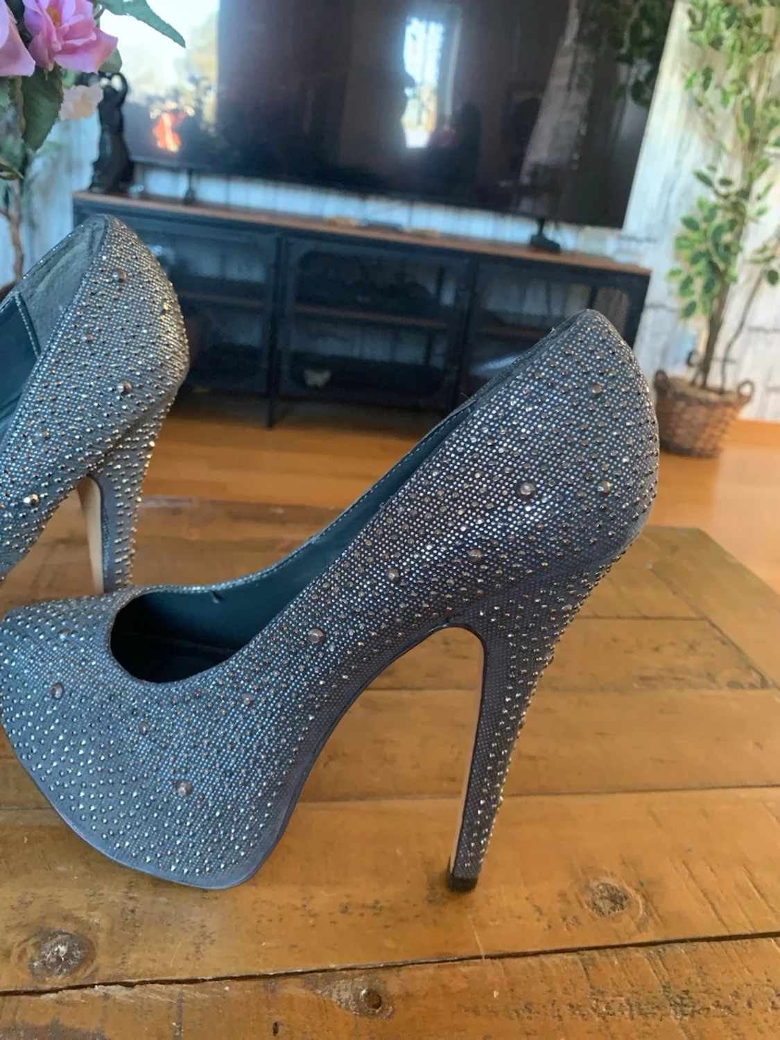 Glittriga silverpumps med platå - 1